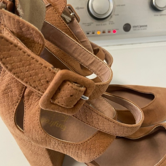 Free People Faryl Robin Tan heels triple straps Sandals size 10 - Picture 3 of 7
